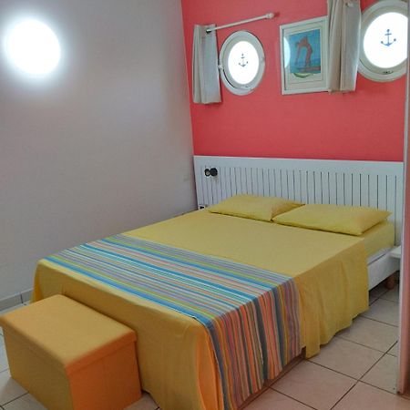 לה טריניטה Appartement Colibri De La Baie De Tartane מראה חיצוני תמונה