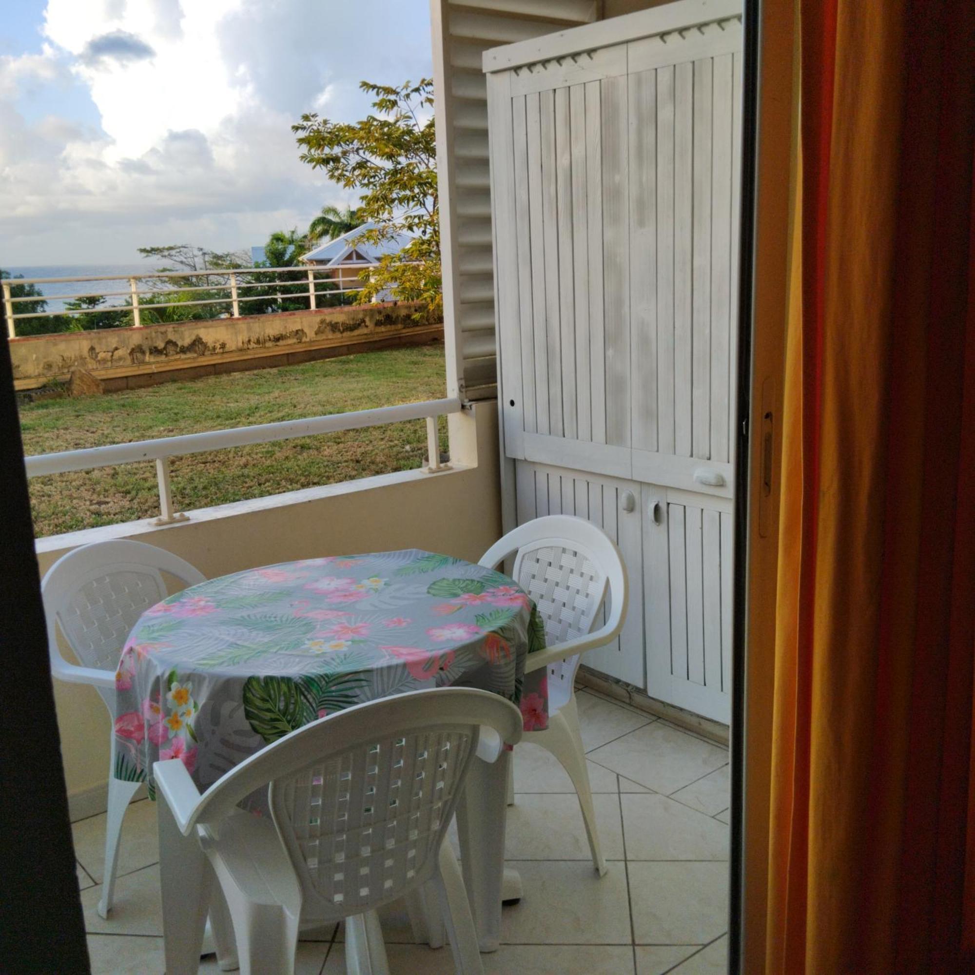 לה טריניטה Appartement Colibri De La Baie De Tartane מראה חיצוני תמונה
